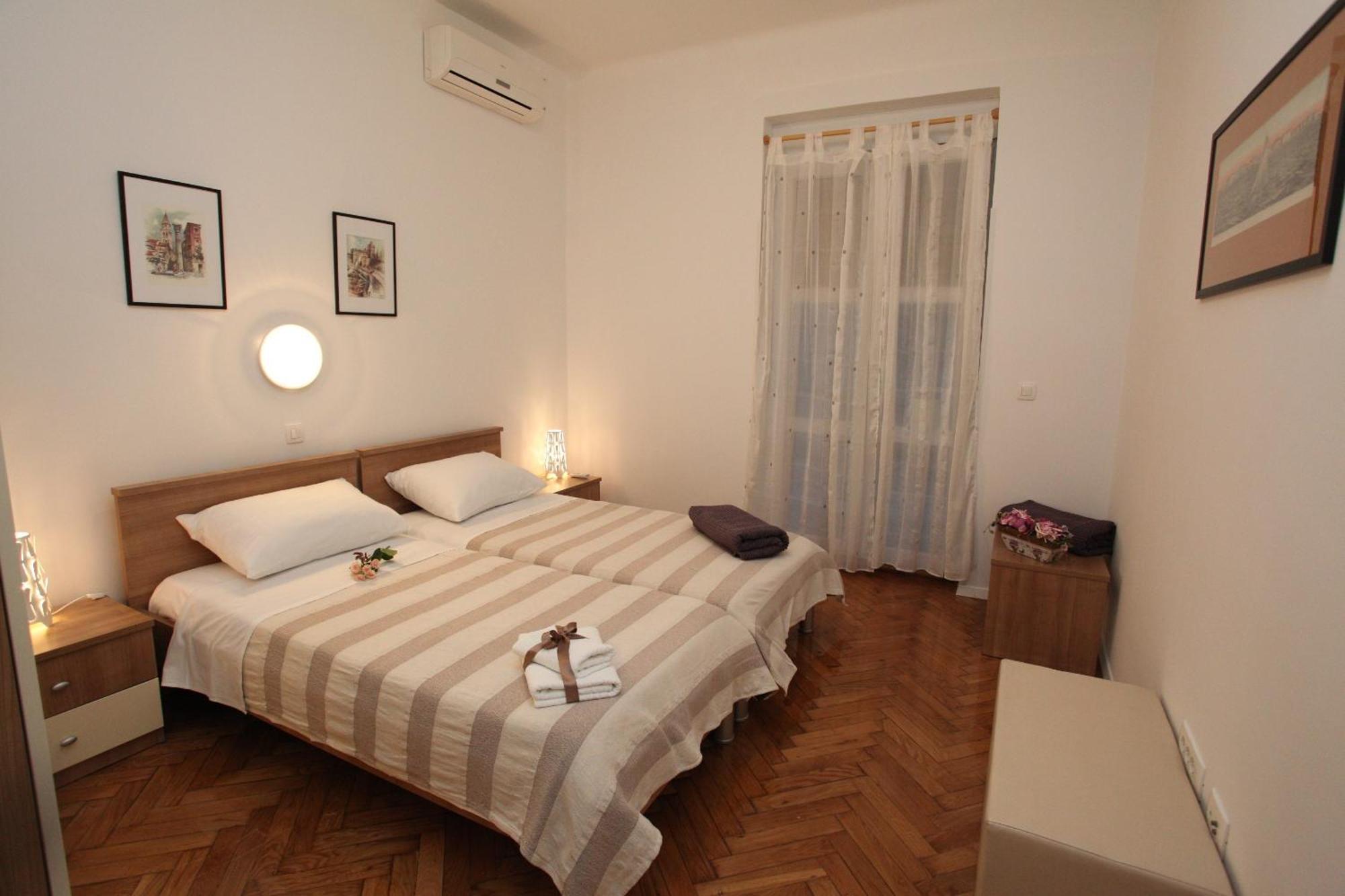 Vincent Apt. In Old Town Centre 자다르 객실 사진